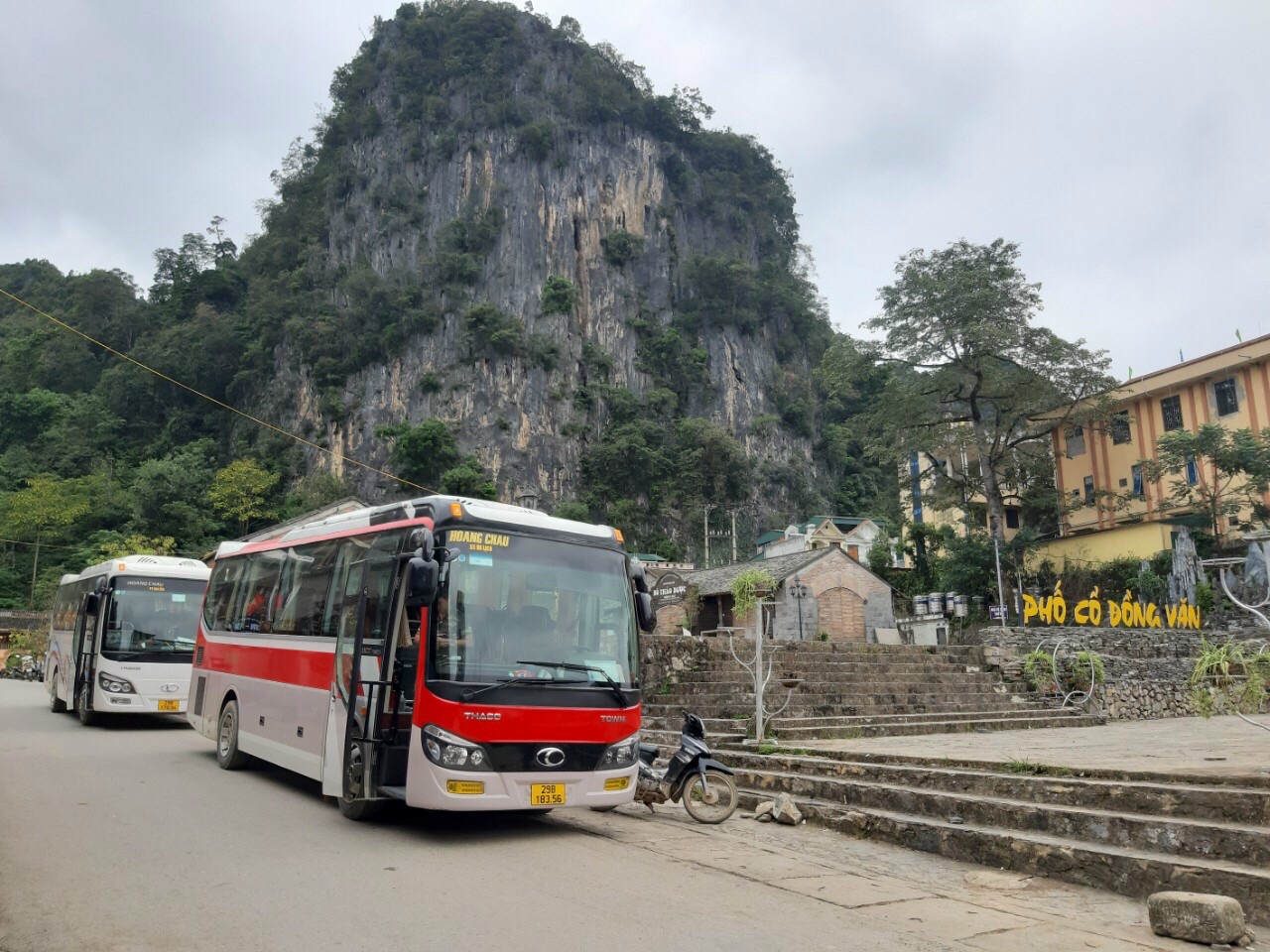 Cho thuê xe du lịch 29 chỗ